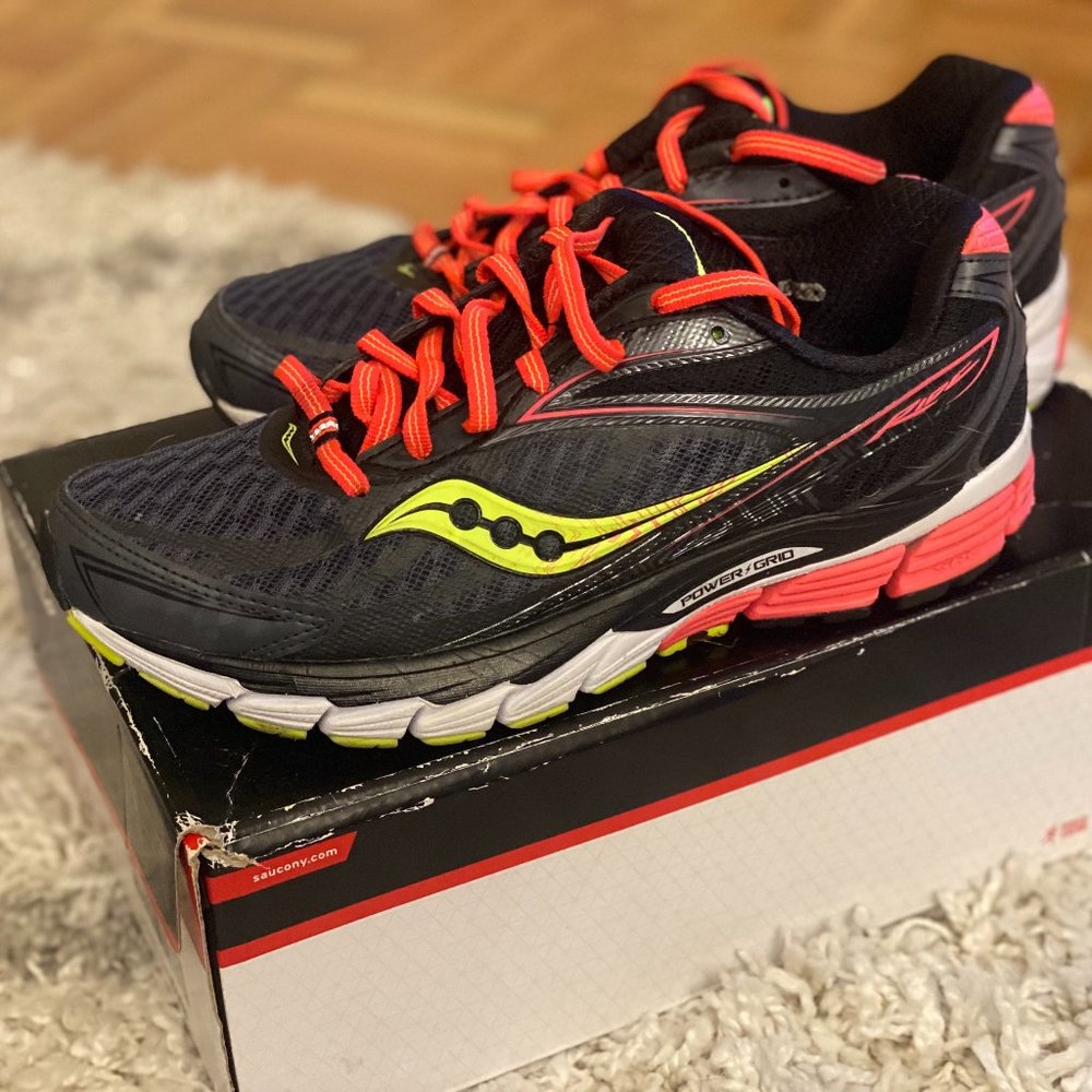 Saucony Running Sneaker-Ride 8- Womens US 9